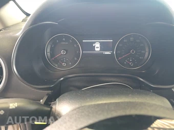2024 Kia Forte LXS – miniatura 12
