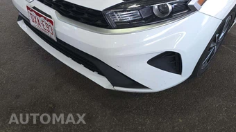 2024 Kia Forte LXS – miniatura 19