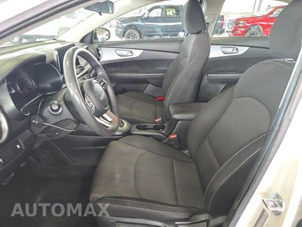 2024 Kia Forte LXS – miniatura 7