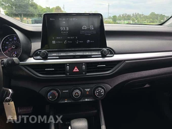 2024 Kia Forte LXS – miniatura 10