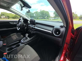 2024 Kia Forte LXS – miniatura 19