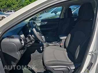 2024 Kia Forte LXS - miniatura 13