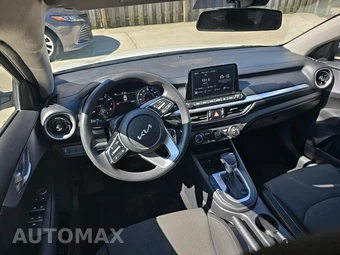 2024 Kia Forte LXS - miniatura 14
