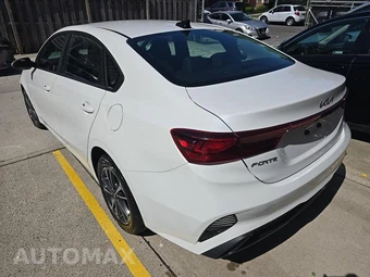 2024 Kia Forte LXS - miniatura 6