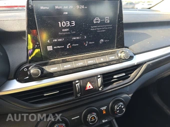 2024 Kia Forte LXS - miniatura 11