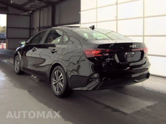 2024 Kia Forte LXS - miniatura 6