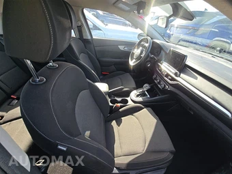 2024 Kia Forte LXS - miniatura 8