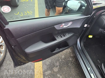 2024 Kia Forte LXS - miniatura 9