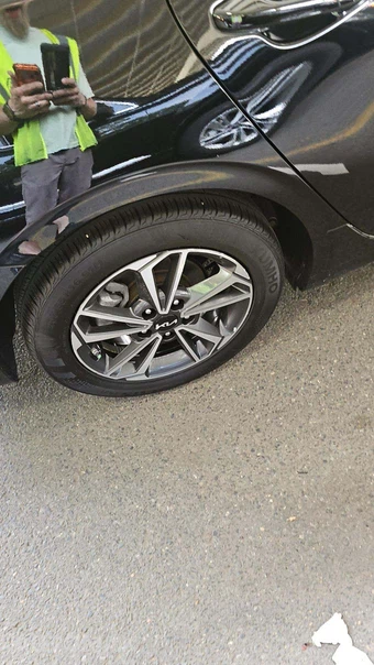 2024 Kia Forte LXS - miniatura 23