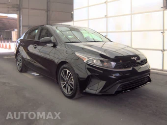 2024 Kia Forte LXS – miniatura 3