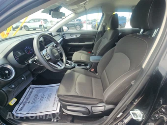2024 Kia Forte LXS – miniatura 7