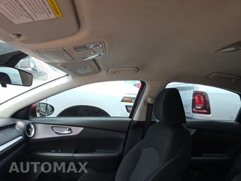 2024 Kia Forte LXS - miniatura 17
