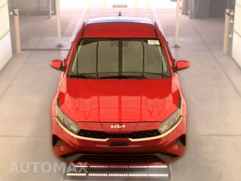 2024 Kia Forte LXS - miniatura 2