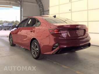 2024 Kia Forte LXS - miniatura 6