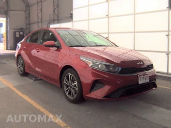 2024 Kia Forte LXS – miniatura 3