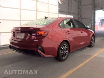 2024 Kia Forte LXS – miniatura 4