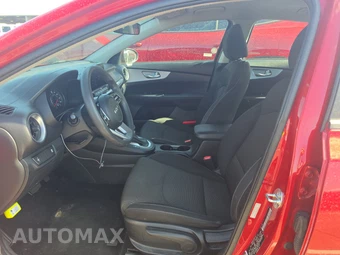 2024 Kia Forte LXS – miniatura 7