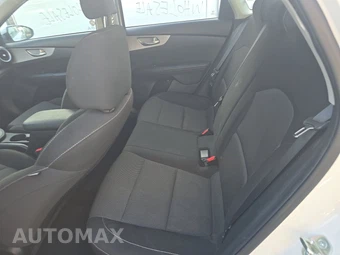 2024 Kia Forte LXS - miniatura 13