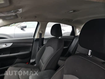 2024 Kia Forte LXS - miniatura 17