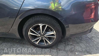 2024 Kia Forte LXS - miniatura 37