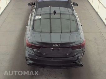 2024 Kia Forte LXS - miniatura 5