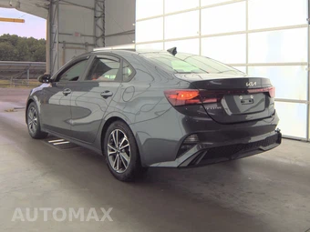 2024 Kia Forte LXS - miniatura 6