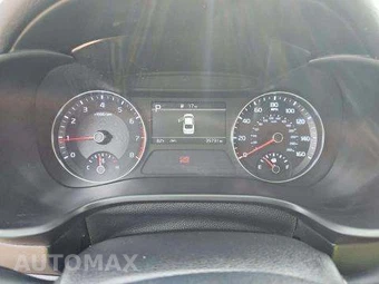 2024 Kia Forte LXS - miniatura 10