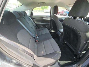 2024 Kia Forte LXS - miniatura 17