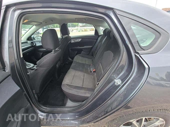 2024 Kia Forte LXS – miniatura 10