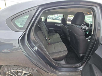2024 Kia Forte LXS – miniatura 13