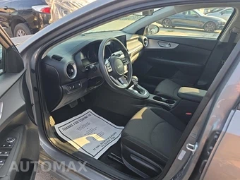 2024 Kia Forte LXS - miniatura 13