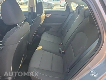 2024 Kia Forte LXS - miniatura 16