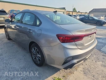 2024 Kia Forte LXS - miniatura 6