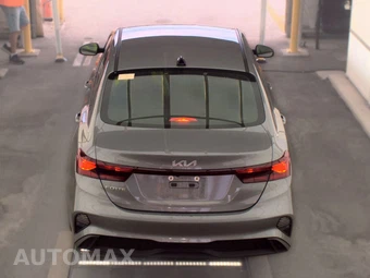 2024 Kia Forte LXS - miniatura 5