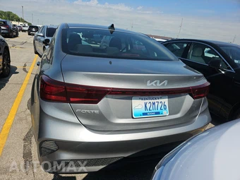 2024 Kia Forte LXS - miniatura 5