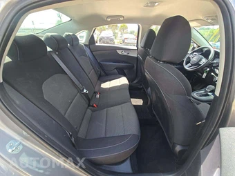 2024 Kia Forte LXS - miniatura 16
