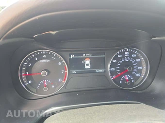 2024 Kia Forte LXS - miniatura 9