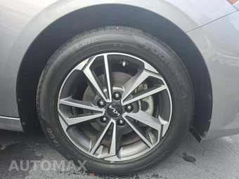2024 Kia Forte LXS - miniatura 22