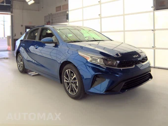 2024 Kia Forte LXS - miniatura 3