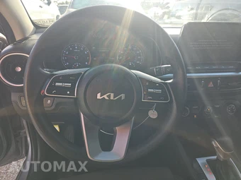2024 Kia Forte LXS - miniatura 10