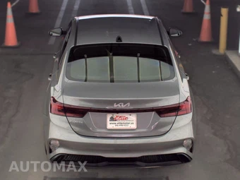 2024 Kia Forte LXS - miniatura 5