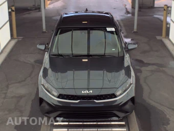 2024 Kia Forte LXS – miniatura 2