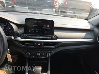 2024 Kia Forte LXS - miniatura 11