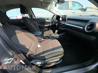 2024 Kia Forte LXS - miniatura 8