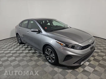 2024 Kia Forte LXS - miniatura 3