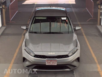2024 Kia Forte LXS – miniatura 2