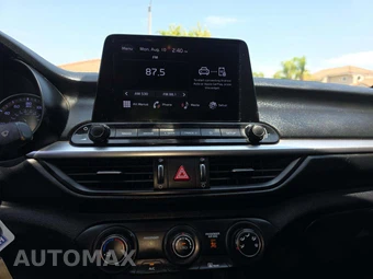 2024 Kia Forte LXS - miniatura 10