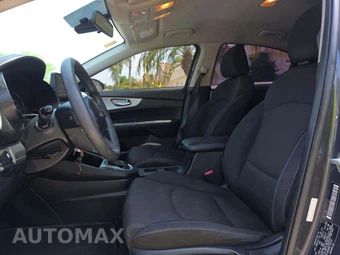 2024 Kia Forte LXS - miniatura 6