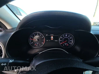 2024 Kia Forte LXS - miniatura 12