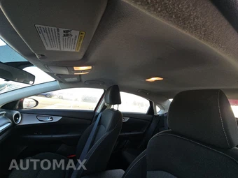 2024 Kia Forte LXS - miniatura 17